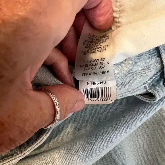 Vince Camuto size 27/4 light blue flouncy ruffle raw edge hem EUC worn 2 times - Picture 6 of 10